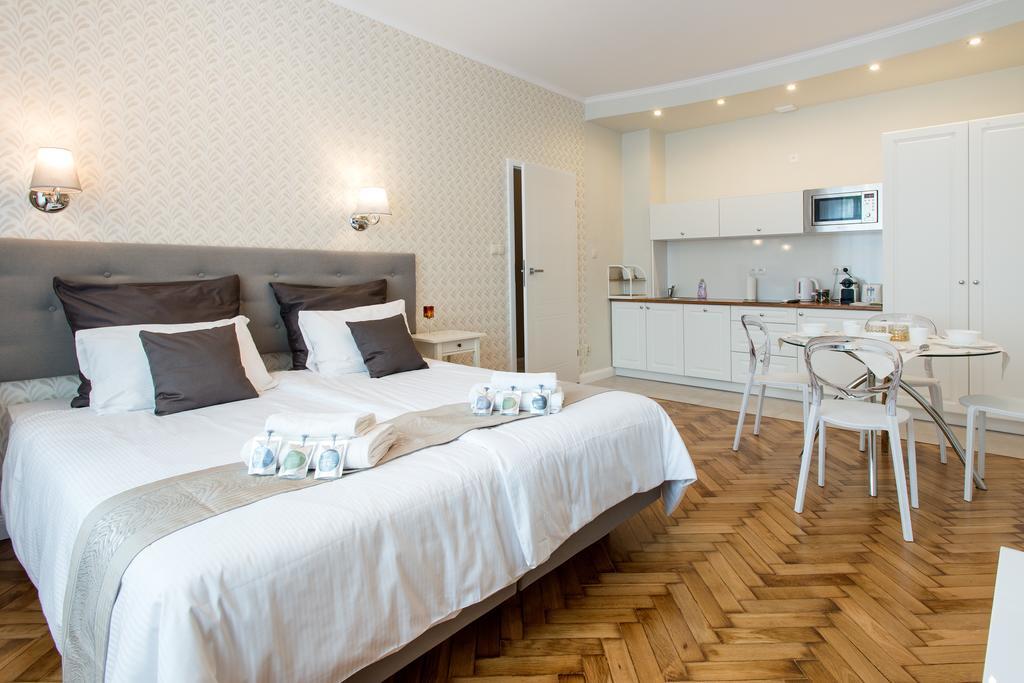 Luxe Living Krakow Apartment Ngoại thất bức ảnh
